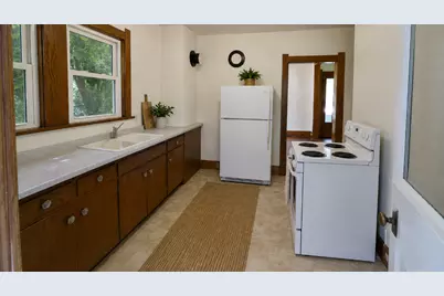 111 W Cabot Street, Le Roy, MN 55951 - Photo 12