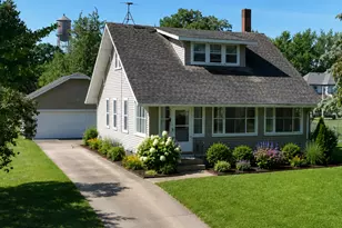 111 W Cabot St, Le Roy, MN 55951 - Photo 1