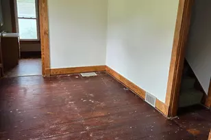 111 W Cabot St, Le Roy, MN 55951 - Photo 32