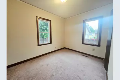 1043 4th Avenue SE, Rochester, MN 55904 - Photo 6