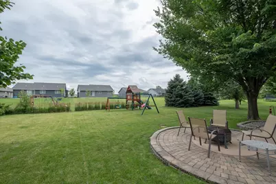 240 Grovebrook Circle, Mankato, MN 56001 - Photo 8