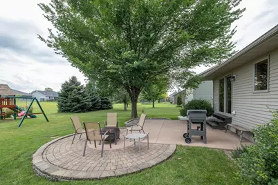 240 Grovebrook Circle, Mankato, MN 56001 - Photo 6