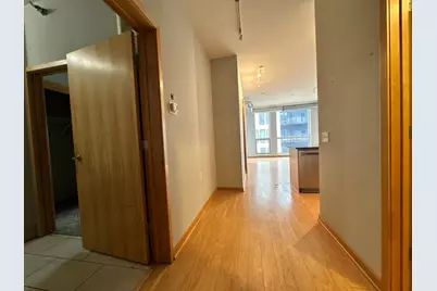 1211 Lagoon Avenue #405, Minneapolis, MN 55408 - Photo 4