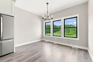 529 Chapman Hills Ct, Hudson, WI 54016 - Photo 12