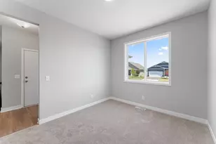 2120 Ridgepointe Dr, Hastings, MN 55033 - Photo 8