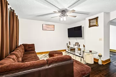 263 Cottage Avenue W, Saint Paul, MN 55117 - Photo 6