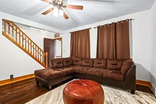 263 Cottage Ave W, Saint Paul, MN 55117 - Photo 8