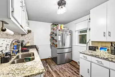 263 Cottage Avenue W, Saint Paul, MN 55117 - Photo 14