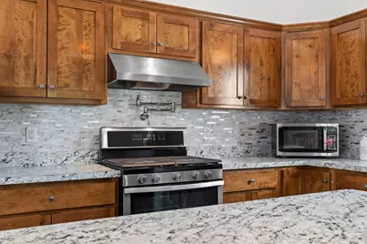 49 Wyoming Street W, Saint Paul, MN 55107 - Photo 12
