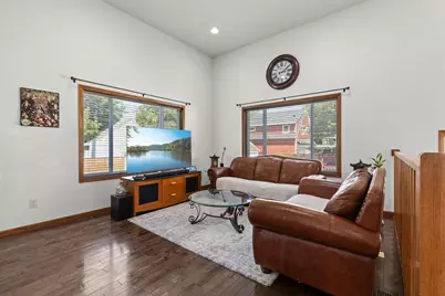 49 Wyoming Street W, Saint Paul, MN 55107 - Photo 6