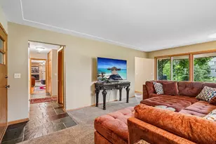1525 St Croix Cir, Golden Valley, MN 55422 - Photo 4