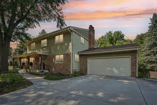 1525 St Croix Cir, Golden Valley, MN 55422 - Photo 1