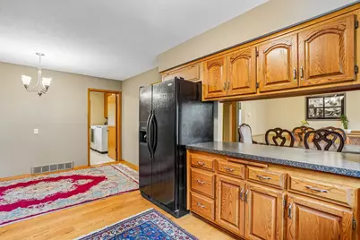 1525 Saint Croix Circle, Golden Valley, MN 55422 - Photo 8