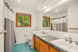 1525 St Croix Cir, Golden Valley, MN 55422 - Photo 26
