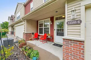 15588 Emerald Dr N, Hugo, MN 55038 - Photo 4