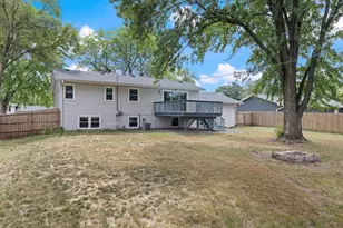 893 Whitney Dr, Apple Valley, MN 55124 - Photo 22
