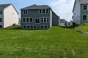 10577 Minnesota Ln N, Maple Grove, MN 55369 - Photo 2