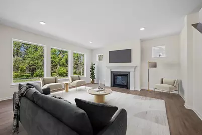 10577 Minnesota Lane N, Maple Grove, MN 55369 - Photo 2