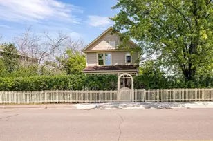 410 E 7th St, Duluth, MN 55805 - Photo 32