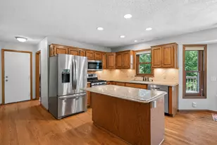 17664 Kettering Trail, Lakeville, MN 55044 - Photo 2