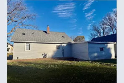 714 S Elm Street, Lamberton, MN 56152 - Photo 24