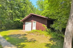 1058 Woodsmen Ct NE, Alexandria, MN 56308 - Photo 4
