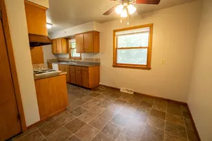 1503 15th St S, Moorhead, MN 56560 - Photo 8