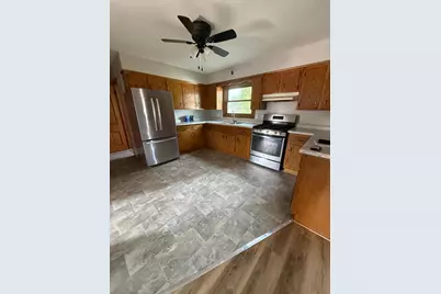 220 W Winona Avenue, Kellogg, MN 55945 - Photo 4