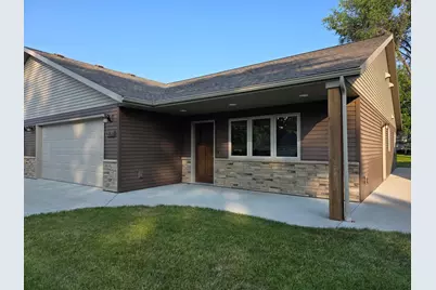 205 Custer Avenue N, Canby, MN 56220 - Photo 2