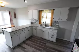 105 Atlantic Ave E, Badger, MN 56714 - Photo 6