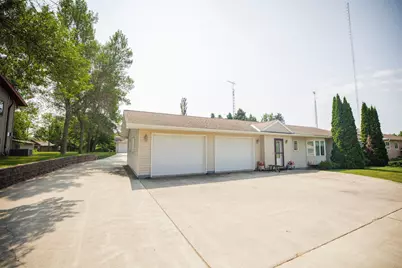 20717 464th Avenue, Morris, MN 56267 - Photo 2