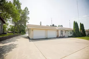 20717 464th Ave, Morris, MN 56267 - Photo 2