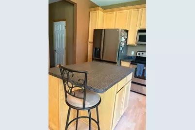 728 Newberry Lane, Chaska, MN 55318 - Photo 6