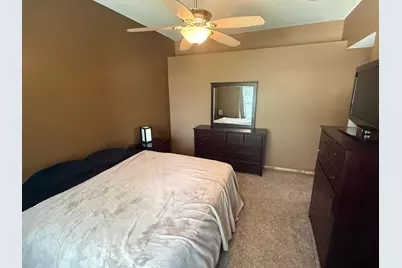 728 Newberry Lane, Chaska, MN 55318 - Photo 14