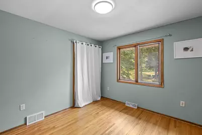 13709 Thomas Avenue S, Burnsville, MN 55337 - Photo 12