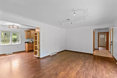 13709 Thomas Avenue S, Burnsville, MN 55337 - Photo 6