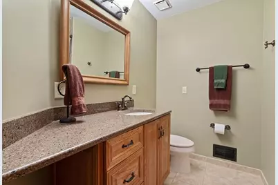 7020 Beacon Circle, Eden Prairie, MN 55346 - Photo 32