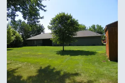 471 Coleman Avenue E, Eden Valley, MN 55329 - Photo 10