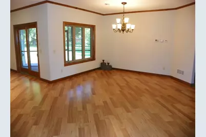471 Coleman Avenue E, Eden Valley, MN 55329 - Photo 16