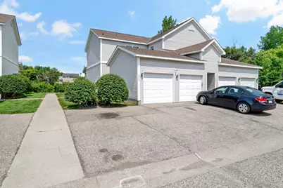 2935 Hemingway Drive, Chaska, MN 55318 - Photo 2