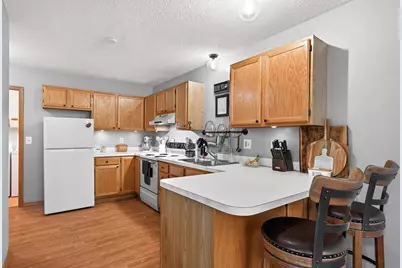 9966 Fillmore Street NE, Blaine, MN 55434 - Photo 10