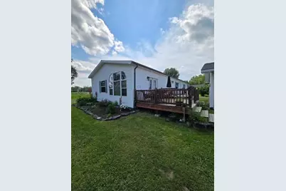 417 5th Avenue SE, Baudette, MN 56623 - Photo 1
