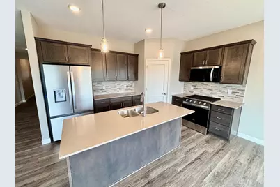 937 Kepler Avenue NE, Hanover, MN 55341 - Photo 2