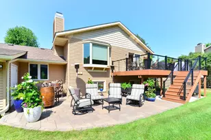17400 Barrington Ct, Minnetonka, MN 55345 - Photo 6