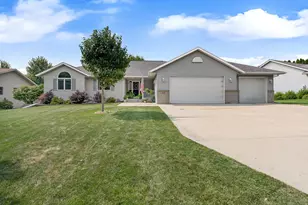 1624 Prairie Ln NE, Owatonna, MN 55060 - Photo 2