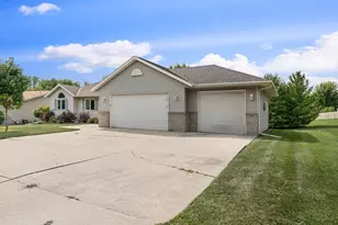 1624 Prairie Ln NE, Owatonna, MN 55060 - Photo 42