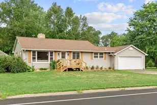 7848 Wyoming Trl, Chisago City, MN 55013 - Photo 10