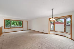 14310 14th Ave N, Plymouth, MN 55447 - Photo 2