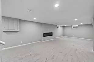 2124 Dixon Dr, Bloomington, MN 55431 - Photo 18