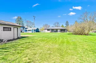 830 W 4th St, Rush City, MN 55069 - Photo 18